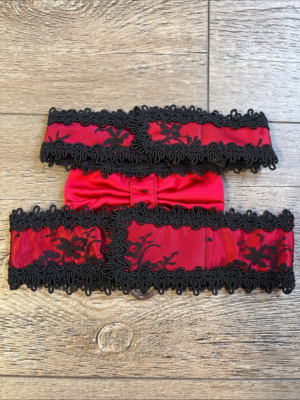Y2K Shirley’s of Hollywood Poochie Red & Black Lace Dog Harness w Oversized Bow - Picture 2 of 5